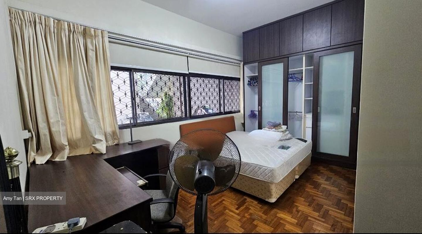 Lakepoint Condominium (D22), Condominium #462330211
